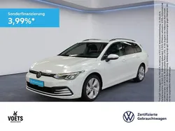 Oryxweiß perlmutteffekt Gebraucht 2023 VW Golf VIII Life Kombi | 25.860 € (Fairer Preis)