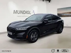 Iridiumschwarz metallic Gebraucht 2021 Ford Mustang Mach-E SUV | 33.750 € (Teuer)