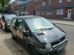 Schwarz Gebraucht 1998 Renault Twingo Kleinwagen | 300 €