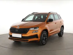 Phoenixorange metallic (metallic) Gebraucht 2023 Skoda Karoq SportLine SUV | 31.440 € (Fairer Preis)