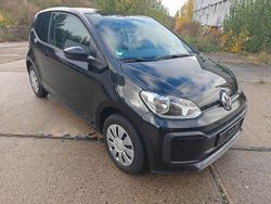 Schwarz Gebraucht 2017 VW up! move up! Kleinwagen | 9.800 € (Teuer)