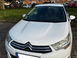 Weiß Gebraucht 2011 Citroën C4 Attraction Limousine | 3.799 € (Fairer Preis)