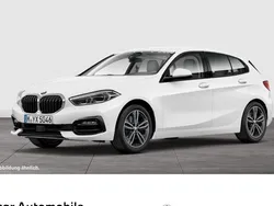 Weiß Gebraucht 2021 BMW 120 Sport Line Kleinwagen | 26.980 € (Etwas zu teuer)