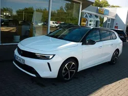 Weiß Gebraucht 2024 Opel Astra Elegance Kombi | 22.900 € (Guter Preis)