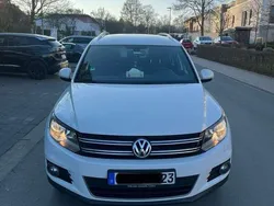 Weiß Gebraucht 2016 VW Tiguan LOUNGE SUV | 13.800 € (Fairer Preis)