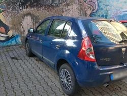 Blau Gebraucht 2009 Dacia Sandero Limousine | 1.000 €
