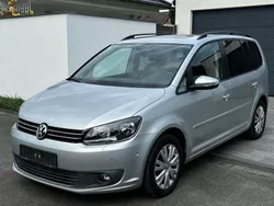 Silber Gebraucht 2011 VW Touran Highline Van / Kleinbus | 6.950 € (Guter Preis)