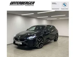 Saphirschwarz Gebraucht 2024 BMW 118 M Sport Kleinwagen | 37.850 €
