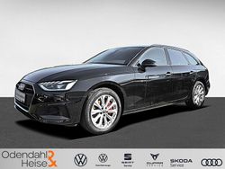 Polsterfarbe: grau Gebraucht 2022 Audi A4 Ambiente Kombi | 30.850 € (Etwas zu teuer)