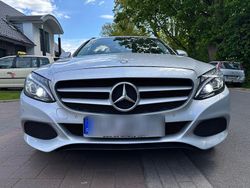 Silber Gebraucht 2015 Mercedes C220 Elegance Kombi | 11.500 €