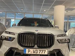 Grau Gebraucht 2022 BMW X7 M Sport SUV | 77.700 € (Fairer Preis)