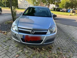 Silber Gebraucht 2004 Opel Astra Limousine | 2.650 €