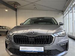 Grau Gebraucht 2024 Skoda Scala Selection Kleinwagen | 20.890 € (Fairer Preis)