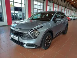 Lunarsilber metallic Gebraucht 2024 Kia Sportage Vision SUV | 34.168 € (Guter Preis)