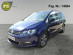 Blau Gebraucht 2022 VW Sharan Comfortline Van / Kleinbus | 23.980 € (Fairer Preis)