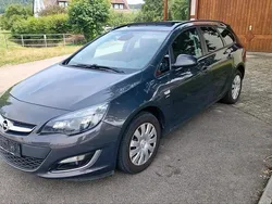 Grau Gebraucht 2013 Opel Astra Kombi | 3.250 € (Guter Preis)