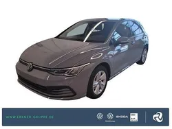 Mondsteingrau Gebraucht 2023 VW Golf VIII Life Limousine | 24.499 € (Fairer Preis)