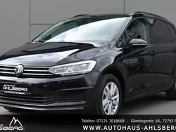 Deep black perleffekt Gebraucht 2023 VW Touran Comfortline Van / Kleinbus | 34.500 € (Teuer)