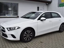 Weiß Gebraucht 2020 Mercedes A180 Limousine | 20.490 € (Guter Preis)