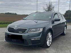 Grau Gebraucht 2015 Skoda Octavia RS Kombi | 11.700 € (Fairer Preis)