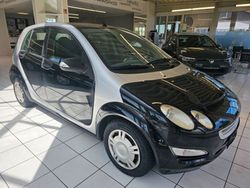 Silber Gebraucht 2004 Smart ForFour Basis Kleinwagen | 2.490 € (Etwas zu teuer)