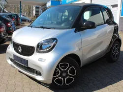 Schwarz Gebraucht 2019 Smart ForTwo Coupé Passion Kleinwagen | 14.790 € (Fairer Preis)