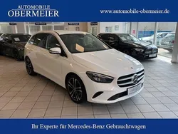 Weiß Gebraucht 2020 Mercedes B180 Edition 1 Van / Kleinbus | 24.950 € (Fairer Preis)
