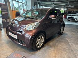 Violet Gebraucht 2009 Toyota iQ Kleinwagen | 4.990 € (Etwas zu teuer)