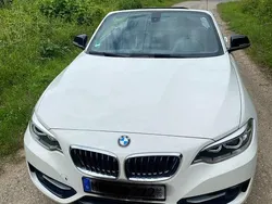 Weiß Gebraucht 2016 BMW 220 Sport Line Cabrio | 17.900 € (Guter Preis)