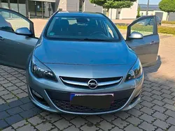 Grau Gebraucht 2014 Opel Astra Kombi | 5.500 € (Guter Preis)