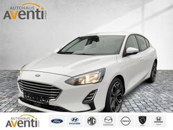 Weiß Gebraucht 2020 Ford Focus Trend Kleinwagen | 14.249 € (Fairer Preis)