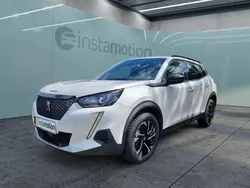 Weiß Gebraucht 2023 Peugeot 2008 Allure SUV | 26.640 € (Teuer)