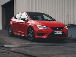 Rot Gebraucht 2015 Cupra Leon Limousine | 17.500 € (Fairer Preis)