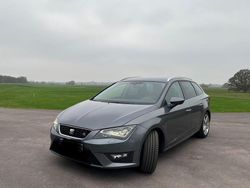 Grau Gebraucht 2016 Seat Leon ST FR Kombi | 12.000 € (Fairer Preis)