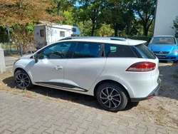 Weiß Gebraucht 2016 Renault Clio IV Expression Limousine | 5.000 € (Fairer Preis)