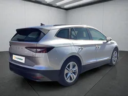 Silber Gebraucht 2021 Skoda Enyaq iV Loft SUV | 26.949 € (Fairer Preis)