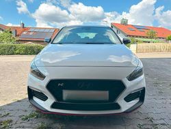 Weiß Gebraucht 2017 Hyundai i30 Limousine | 18.500 € (Guter Preis)