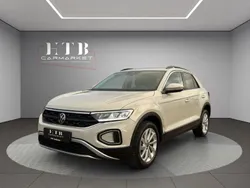 Ascotgrau (metallic) Gebraucht 2023 VW T-Roc Life SUV | 23.990 € (Superpreis)