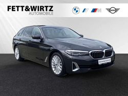 Sophistograu brillanteffekt Gebraucht 2022 BMW 530 Luxury Line Kombi | 29.445 € (Superpreis)
