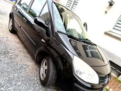 Schwarz Gebraucht 2007 Renault Scénic II Van / Kleinbus | 2.650 € (Etwas zu teuer)