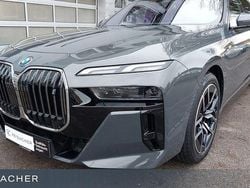 Grau Gebraucht 2024 BMW i7 Comfort Edition Limousine | 95.949 €
