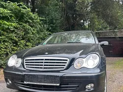 Schwarz Gebraucht 2006 Mercedes C180 Limousine | 5.300 € (Teuer)