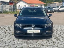 Aquamarinblau Gebraucht 2023 VW Passat Kombi | 25.499 € (Guter Preis)