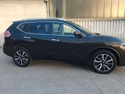 Grün Gebraucht 2016 Nissan X-Trail 360º SUV | 16.000 € (Fairer Preis)