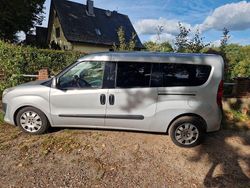 Grau Gebraucht 2011 Fiat Doblò Van / Kleinbus | 9.990 €