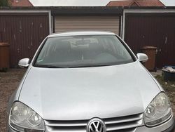 Silber Gebraucht 2004 VW Golf V Limousine | 800 € (Guter Preis)