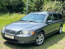Grau Gebraucht 2004 Volvo V70 Momentum Kombi | 2.990 € (Guter Preis)