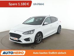 Weiß Gebraucht 2019 Ford Focus ST-Line Limousine | 18.150 € (Etwas zu teuer)