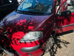 Rot Gebraucht 2007 Citroën C3 Kleinwagen | 1.800 € (Fairer Preis)