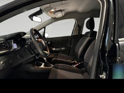 Schwarz Gebraucht 2022 Citroën C3 Shine Kleinwagen | 18.445 € (Etwas zu teuer)